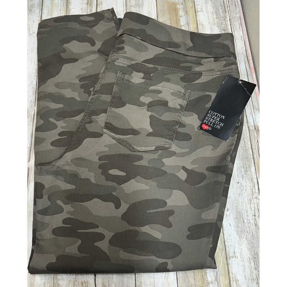 Avenue Womens Camo Super Stretch Pull On Pants Green Brown Size 16 Average NEW